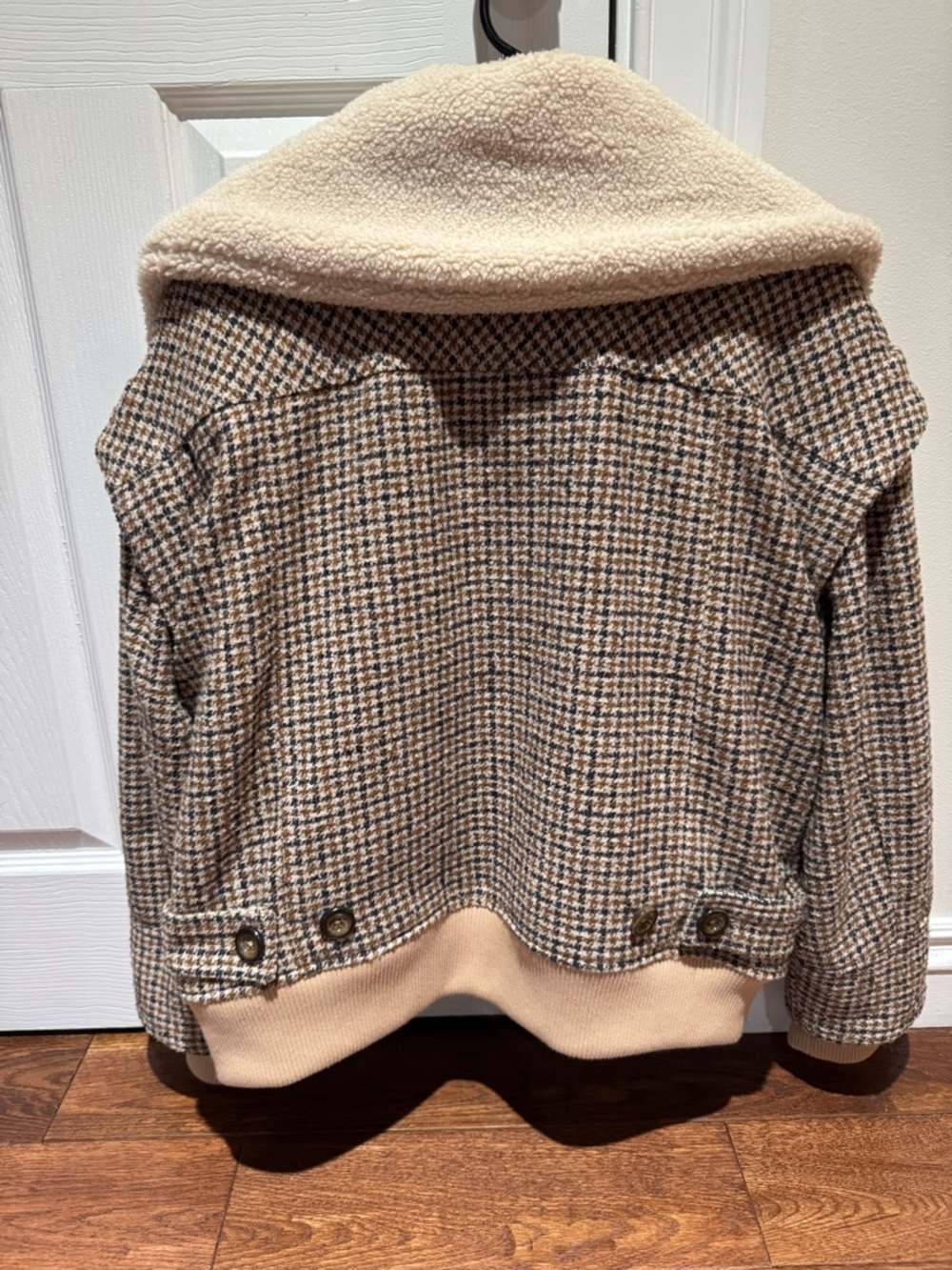 We The Free Brown & Cream Houndstooth Sherpa Bomber Jacket - Picture 6 of 7